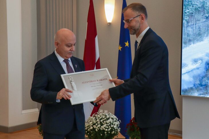 LGS valdes priekšsēdētāju apbalvo ar Ministru kabineta Atzinības rakstu