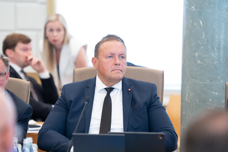 Satiksmes ministrs sveic LGS 35. gadadienā